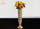 El oro decorativo de los artículos de Homewares de los floreros del piso de la forma de la trompeta hojeó los floreros de la tabla de la fibra de vidrio