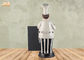 Cocinero gordo feliz de Polyresin que lleva a cabo la figura de madera decoración de la estatua del cocinero de la resina de la pizarra