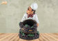 Escultura del cocinero del tenedor del vino del cocinero de la resina de la estatuilla de la estatua de Polyresin de la decoración de la tabla del cocinero pequeña